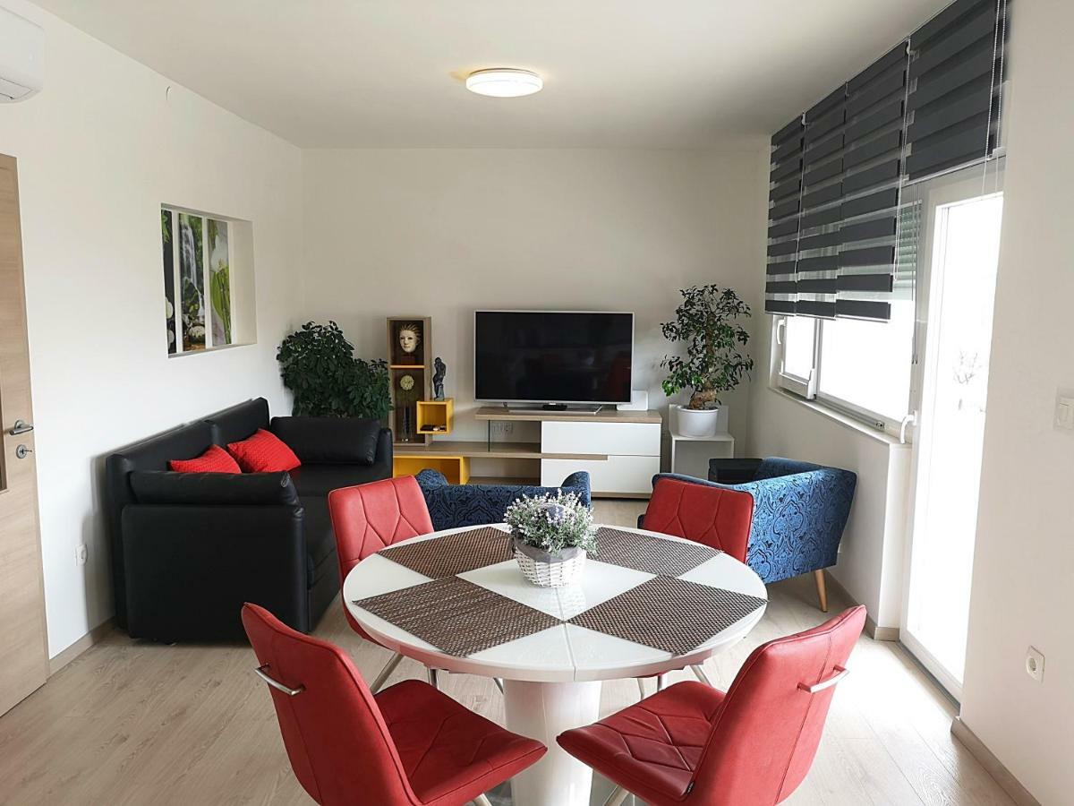 Ac Apartment With 2 Bedrooms And 2 Bathrooms-Free Private Parking Split Eksteriør bilde